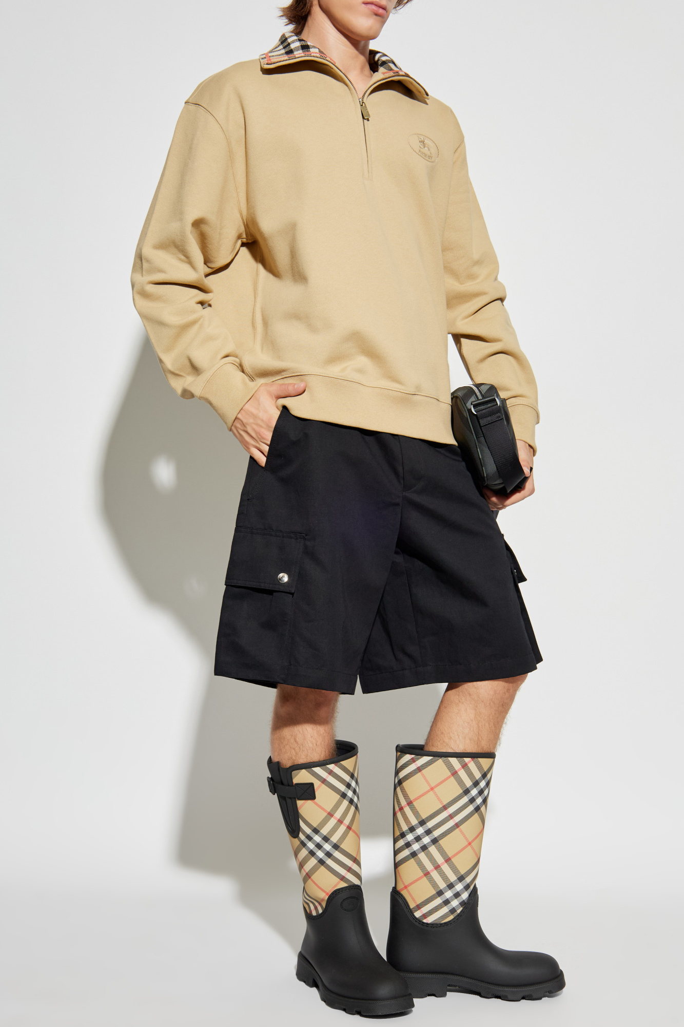 【送料&関税込】Burberry Logo Embroidered Rib Sweatshirt 送料&関税込】Burberry Logo Embroidered Rib Sweatshirt